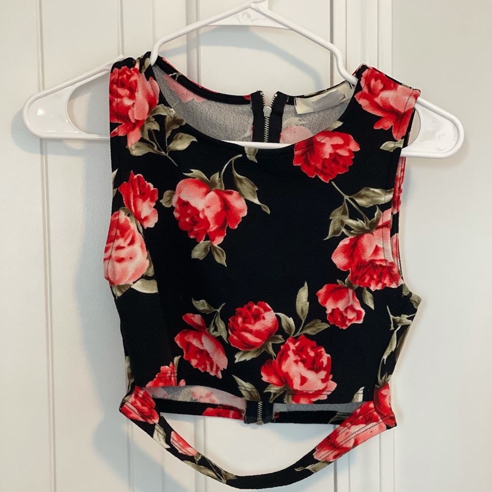 Crop tops, yes!